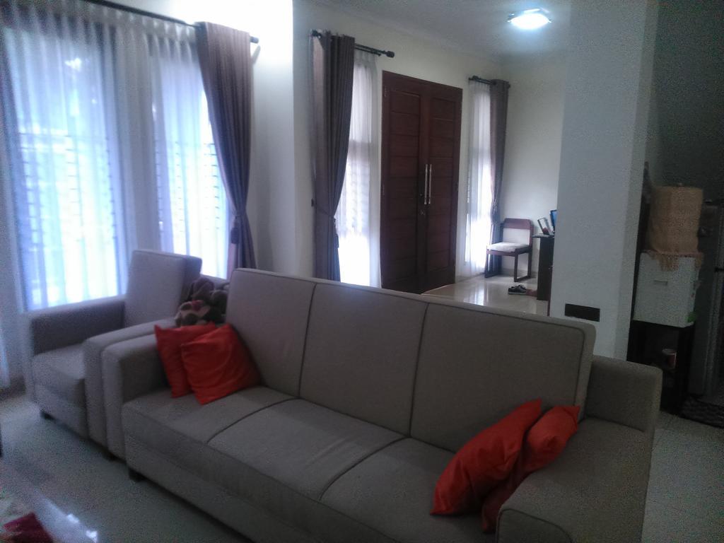 Rumah Sarwestri Bandung Eksteriør bilde